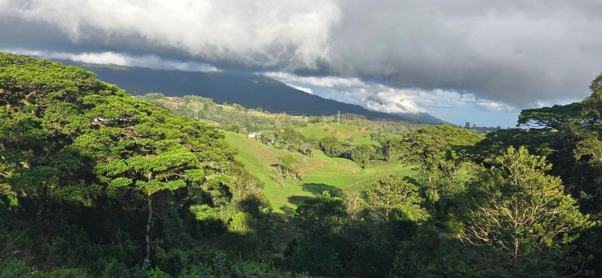 Casa Volcano Panoramic View Vara Blanca  Exterior photo